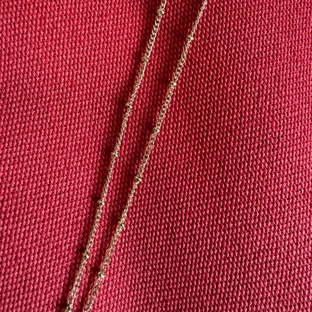 Pale Pink semi precious stone necklace. 30” length - Picture 3 of 7